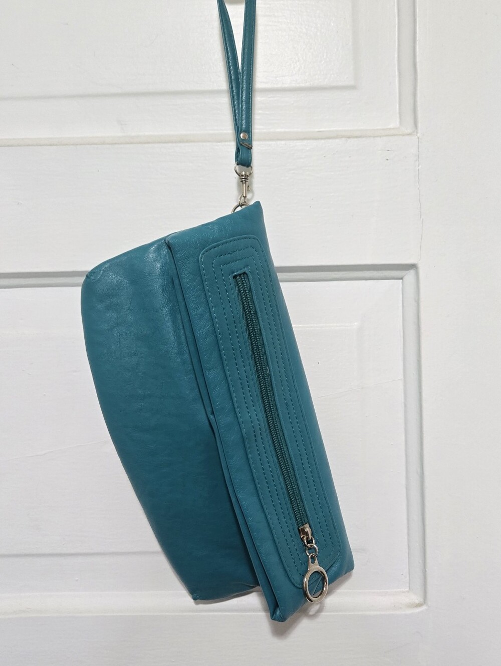 Teal Wristlet Clutch - Sleek Women's Teal Wristlet Fold-Over Clutch